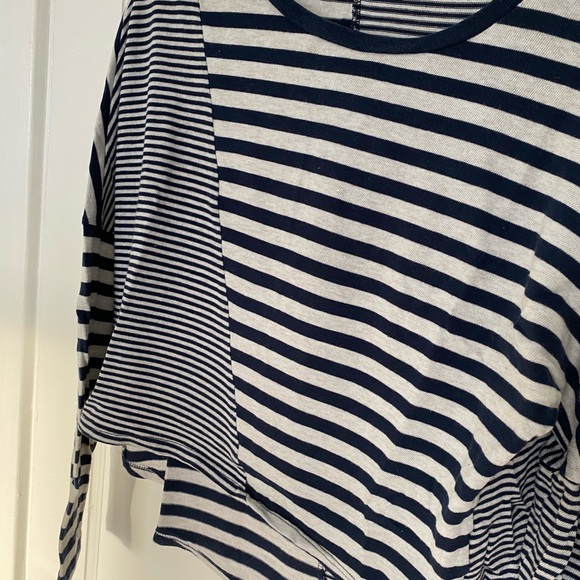 Comfortable patterned top - Picture 2 of 4